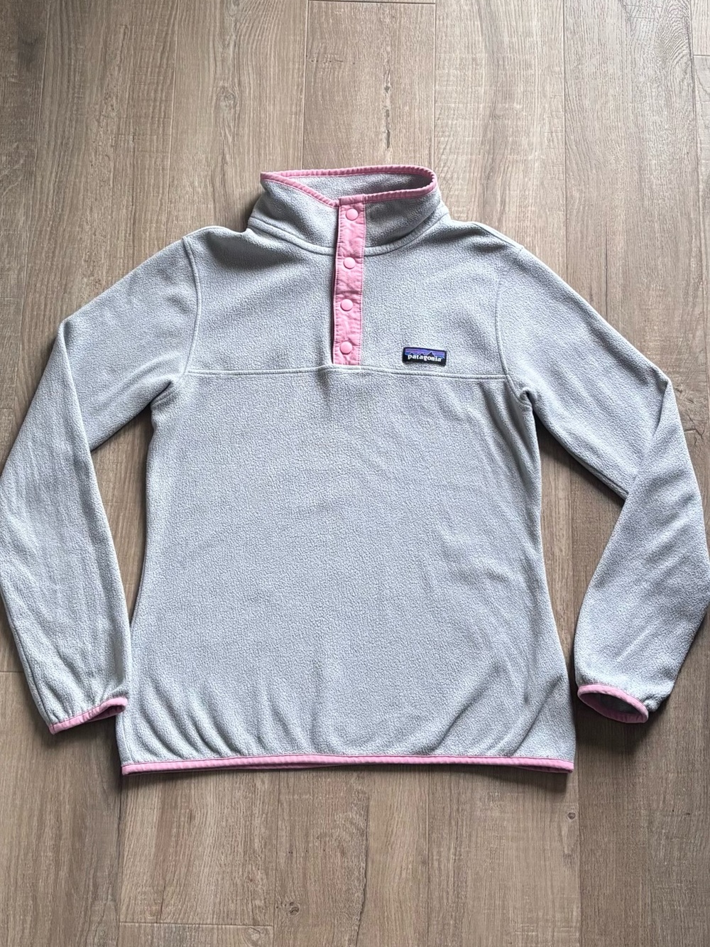 Patagonia Gray and Pink Micro Snap-T Pullover